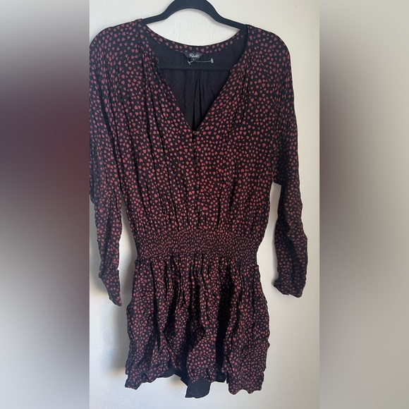 RAILS ❤️❤️Stylish Black Dress with Red Heart Pattern - Picture 1 of 5